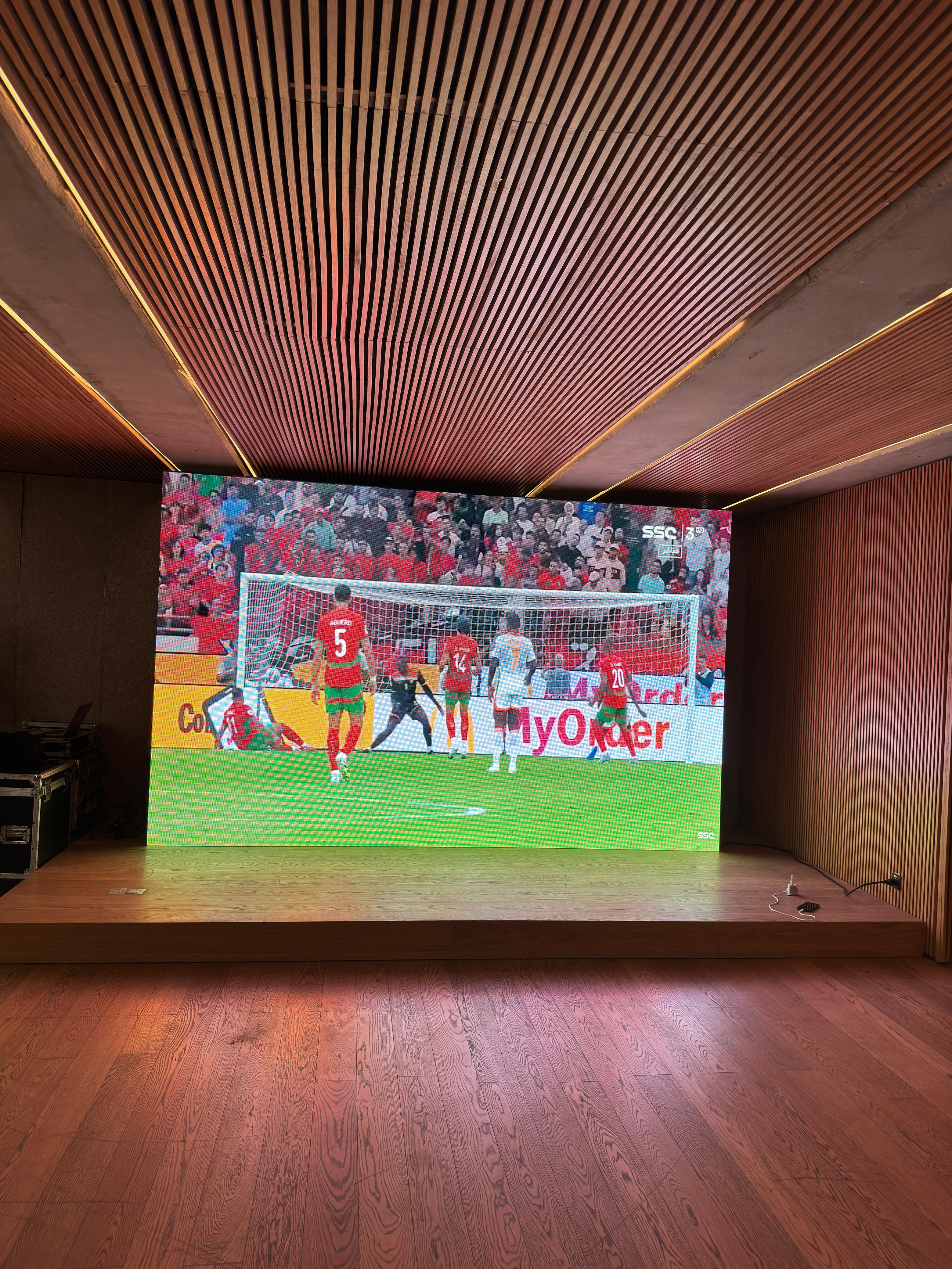 location écran LED Maroc, location écran LED Casablanca, location écran géant Maroc, écran LED outdoor, écran LED P3.9, mur LED haute définition, location écran LED événement, écran géant match Maroc, diffusion match CAN 2025, écran LED fanzone, location écran foot Casablanca, écran LED outdoor haute luminosité, location écran LED Rabat, location écran LED Marrakech, installation écran LED professionnelle, écran géant événement sportif, location écran LED entreprise Maroc, écran LED Maroc Animation, location écran pour soirées et conférences